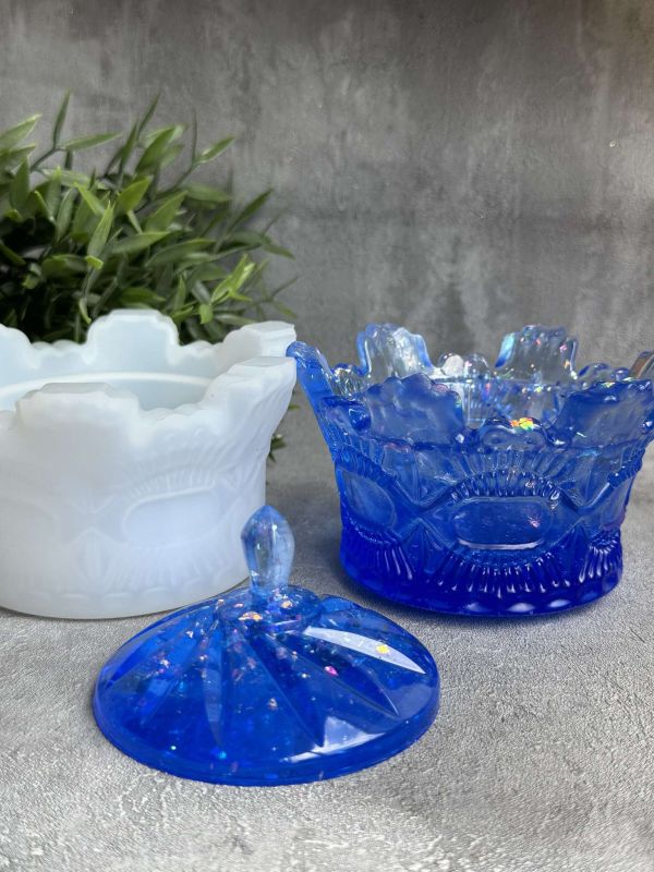 Молд кашпо на ніжці