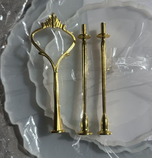 Фурнітура трьоповерхова золото піка