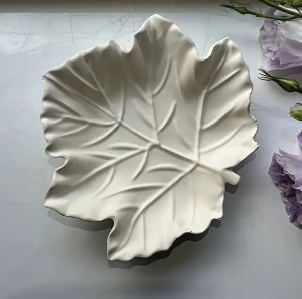 Молд кленовий лист 15*15см